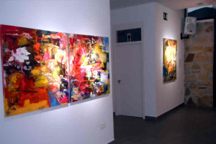 dmcq alozaina exhibition opening